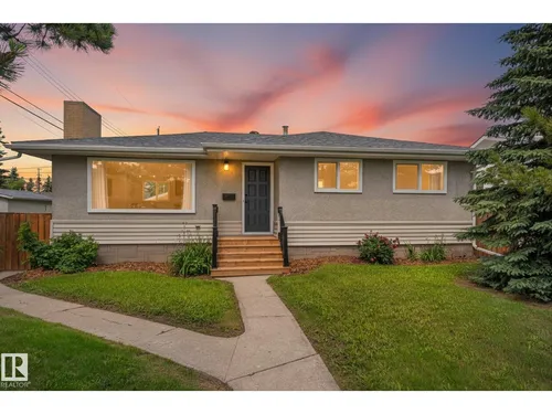 11212 136 AV NW, Edmonton - $445,000