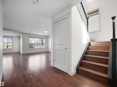 Interior photo 3 of 6116 10 AV SW