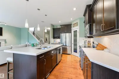 Interior photo 4 of 1375 113 ST SW