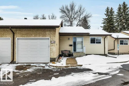 22 PINEVIEW HORIZON VG, St. Albert - $320,000