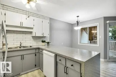 Interior photo 4 of 8 PINEVIEW HORIZON VG