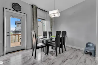 Interior photo 2 of 7245 CHIVERS PL SW