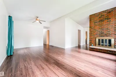 Interior photo 3 of 60 Fenwick CR