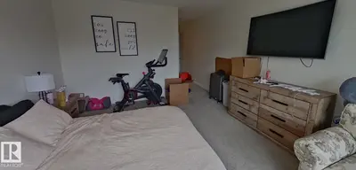 Interior photo 4 of 2152 52 ST SW