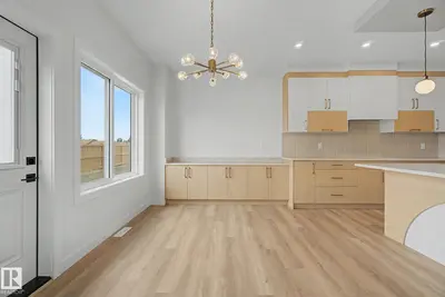 Interior photo 3 of 2 Willow Heights DR