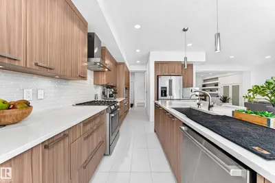 Interior photo 2 of 793 WINDERMERE WD NW