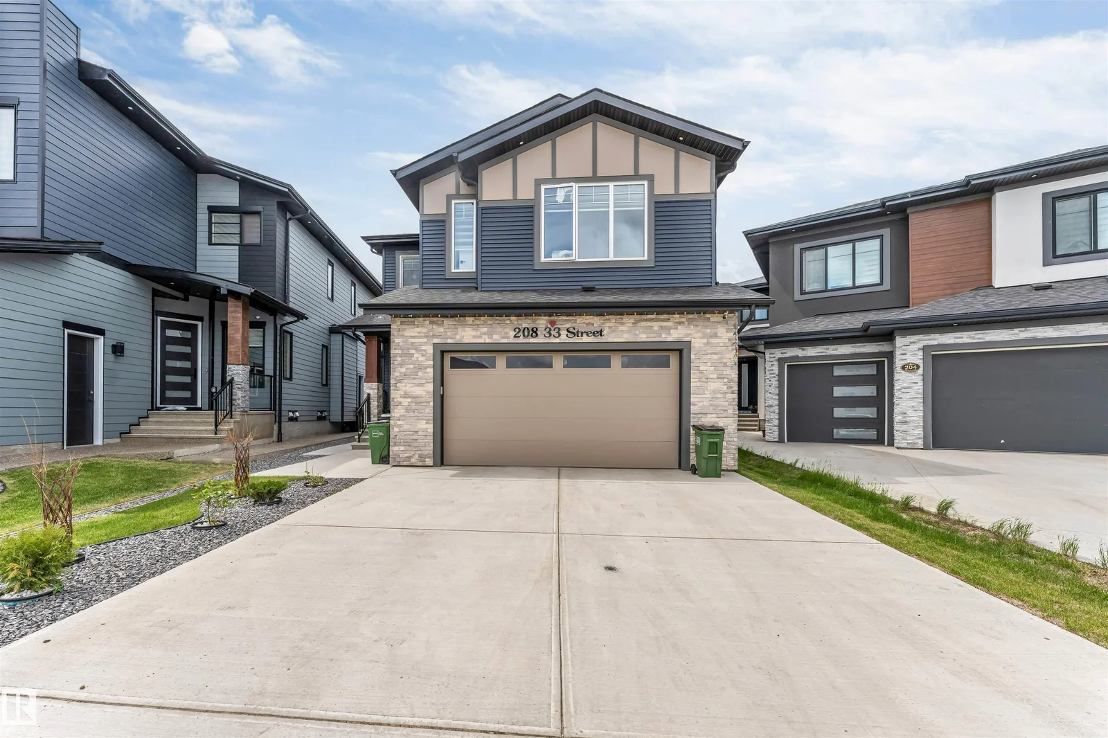 208 33 street SW, Edmonton - 3 bedroom Detached Single Family for sale