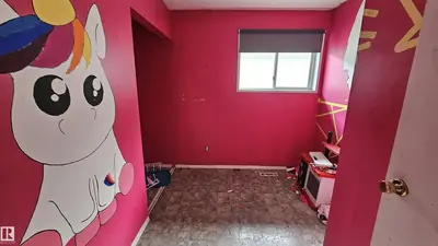 Interior photo 4 of 5826 49 ST