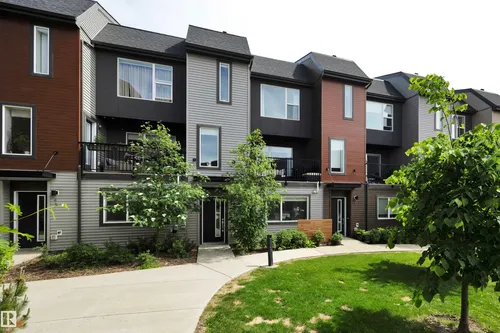 #46 1075 ROSENTHAL BV NW, Edmonton - $387,000