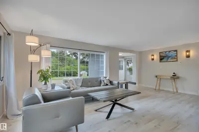 Interior photo 2 of 473058 RGE ROAD 243 A