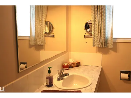 5220 - 56 Street, Barrhead - $379,000