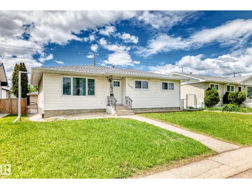 13428 82 ST NW, Edmonton - $439,900
