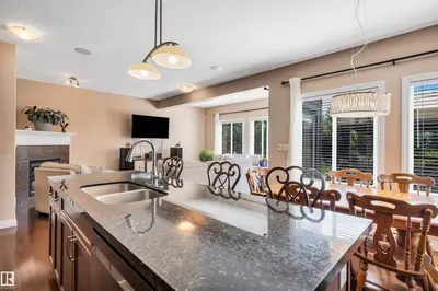 Interior photo 2 of 18 VOLETA CT