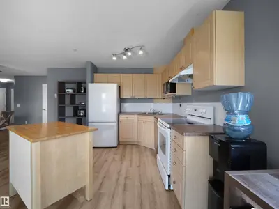 Interior photo 3 of #217 240 SPRUCE RIDGE RD
