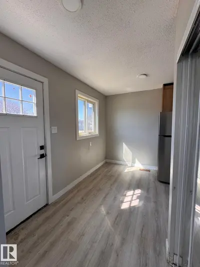 Interior photo 4 of 2910 132A AV NW