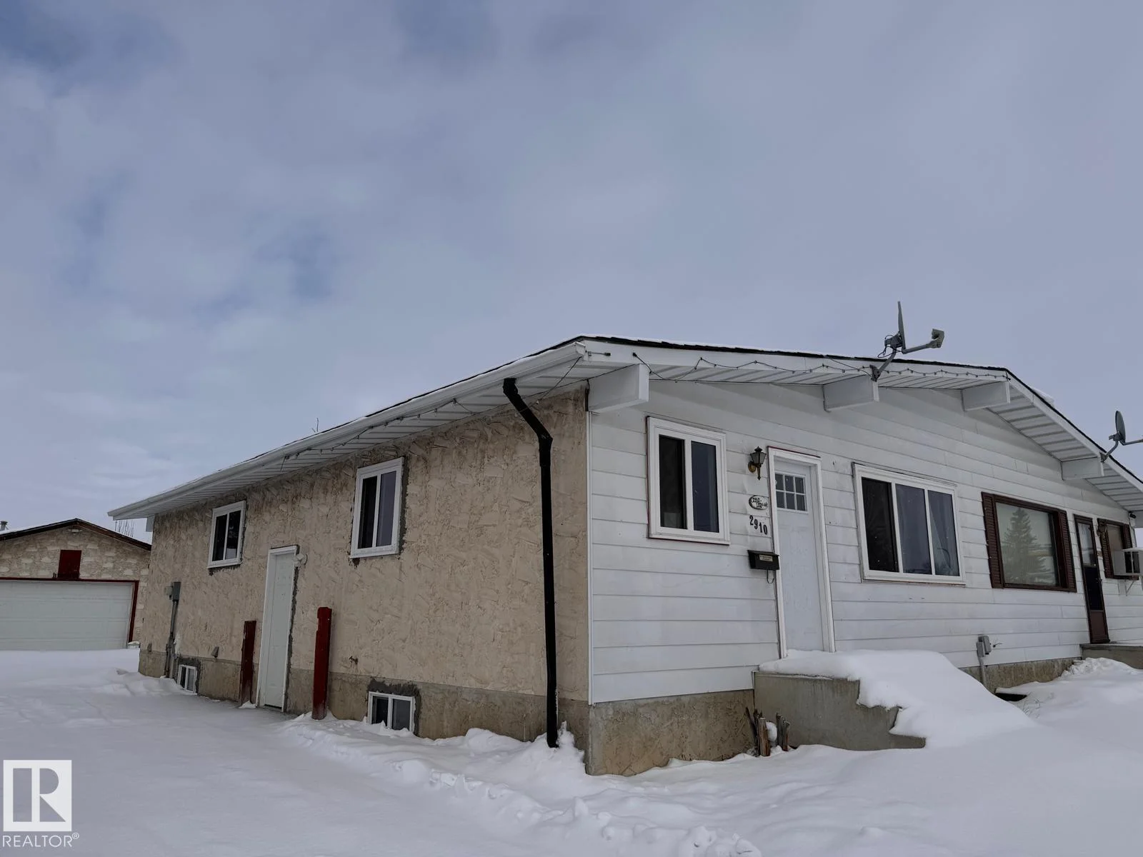 2910 132A AV NW, Edmonton - 4 bedroom Duplex for sale