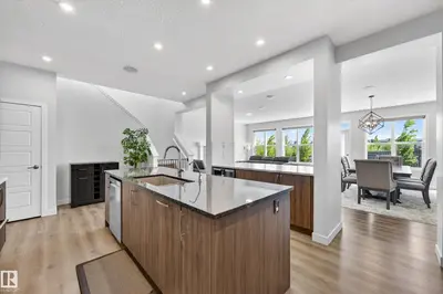 Interior photo 2 of 4863 KINNEY RD SW