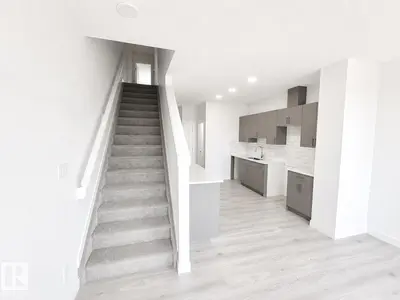 Interior photo 3 of 