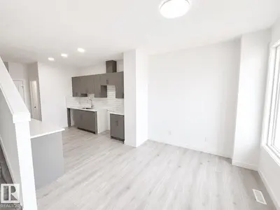 Interior photo 2 of 