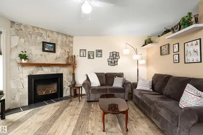 Interior photo 4 of 9129 Garden RD