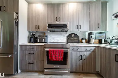 Interior photo 4 of 10811 73 AV NW