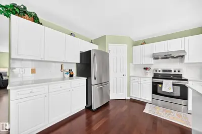 Interior photo 4 of 963 BURROWS CR NW
