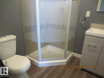 Interior photo 3 of 5040 50 ST