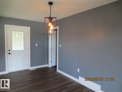Interior photo 2 of 5040 50 ST