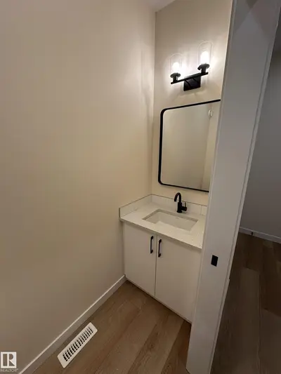Interior photo 3 of #31 11 DALTON LI