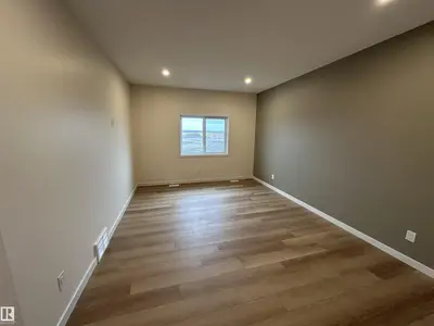 Interior photo 2 of #33 11 DALTON LI