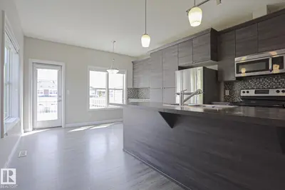 Interior photo 2 of #33 3710 ALLAN DR SW