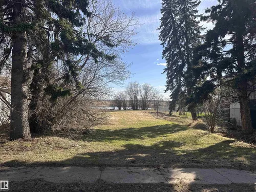 5013 50 AV, Fawcett - $17,000