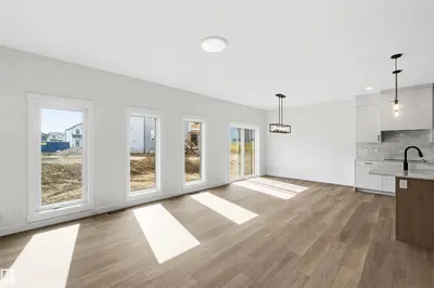 Interior photo 2 of 1085 CRISTALL CR SW