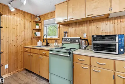 Interior photo 3 of 33 Hillside CR