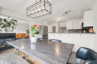 Interior photo 4 of 5 VERNON ST