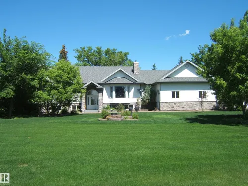 123064 HWY 45, Rural Two Hills County - $1,200,000