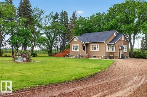 572004 Highway 857, Rural Two Hills County - $749,000