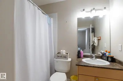 Interior photo 4 of 2620 LAKE AV