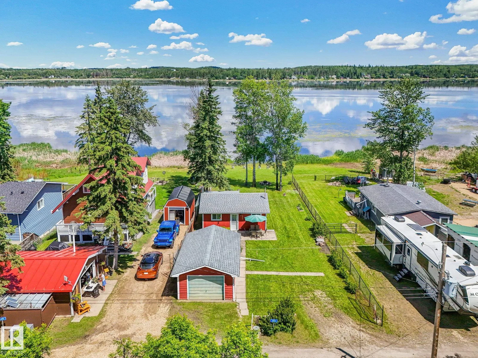 604 Blue Heron Drive, Rural Lac Ste. Anne County - 2 bedroom Detached Single Family for sale