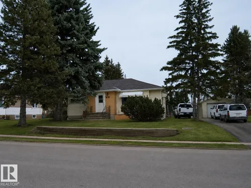 5023 50 ST, Two Hills - $164,500