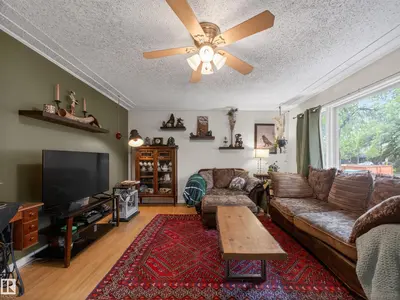 Interior photo 4 of 10809 150 ST NW