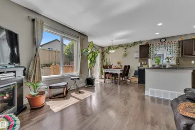 Interior photo 3 of #24 655 TAMARCK RD NW