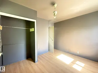 Interior photo 2 of 5028 52 AV