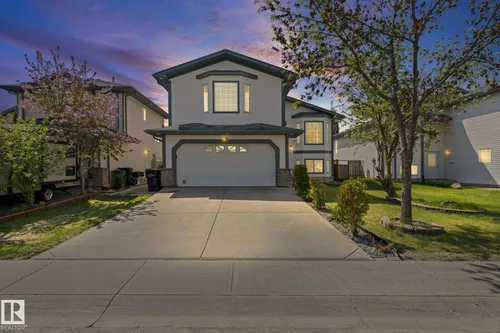 6715 165 AV NW, Edmonton - $479,900