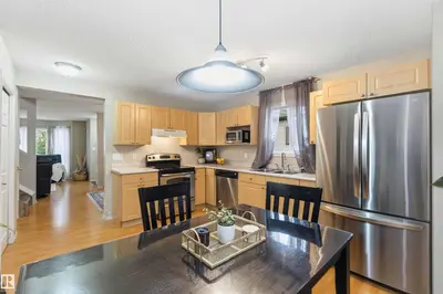 Interior photo 3 of 3117 32 AV NW