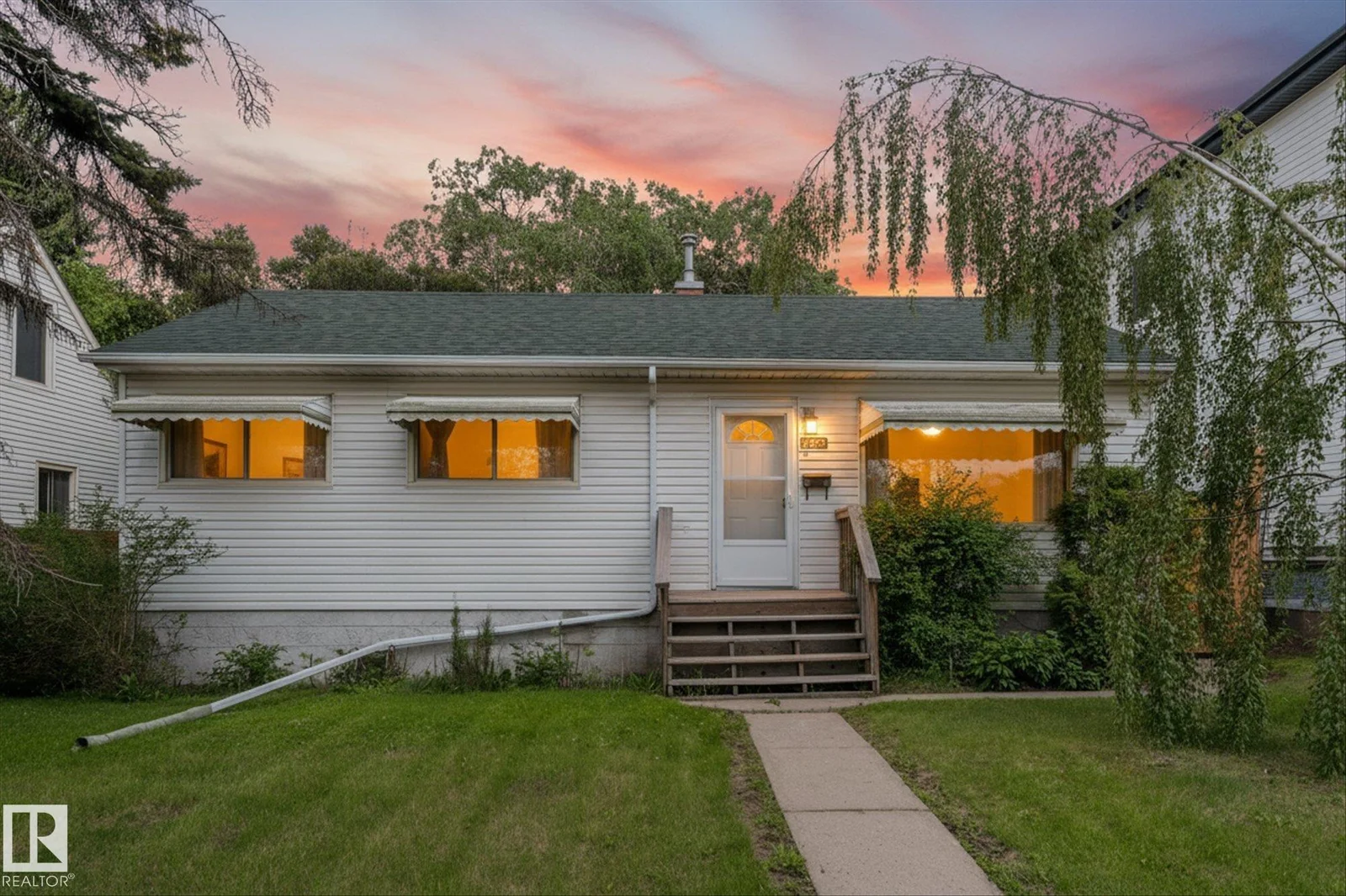 9315 86 ST NW, Edmonton - 5 bedroom Detached Single Family for sale
