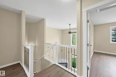Interior photo 4 of 11544 11 AV SW