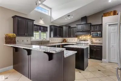 Interior photo 4 of 105 49413 RR 81