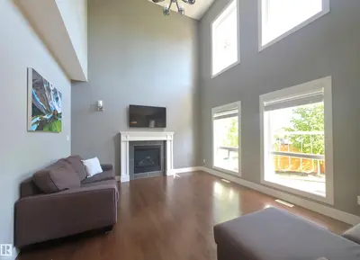 Interior photo 3 of 1 HEMLOCK CL