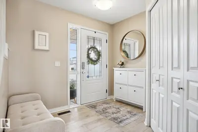 Interior photo 1 of 33 GRAYRIDGE CR